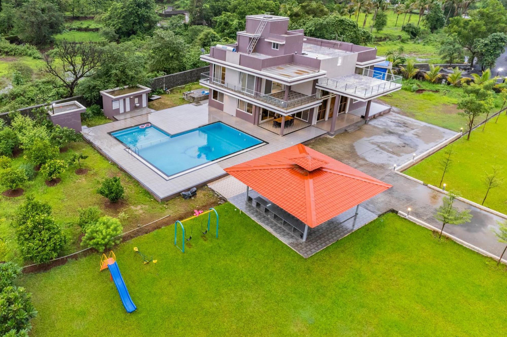 Stayscape Shreeji Farms 4Bhk Karjat Bagian luar foto