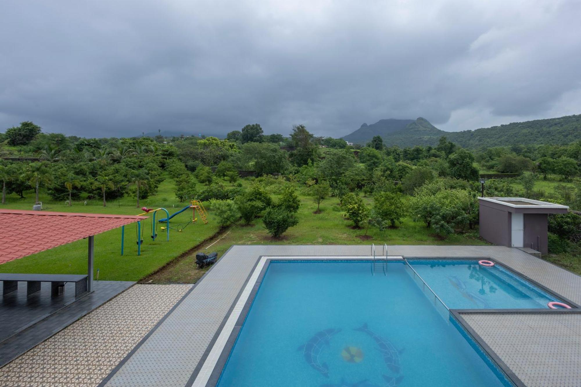 Stayscape Shreeji Farms 4Bhk Karjat Bagian luar foto