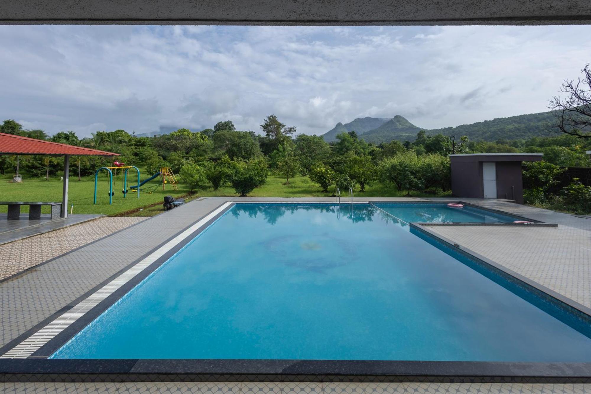 Stayscape Shreeji Farms 4Bhk Karjat Bagian luar foto